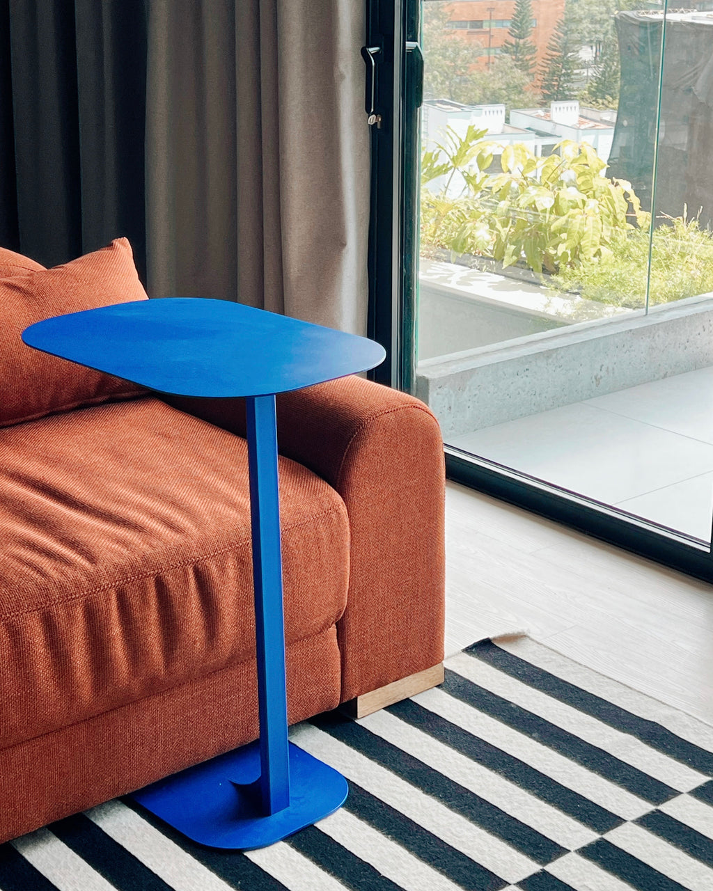 Mesa Auxilar Ref. Manta